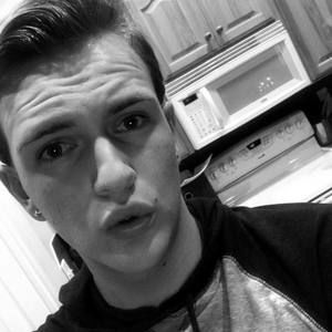 Meet your Posher, Kole